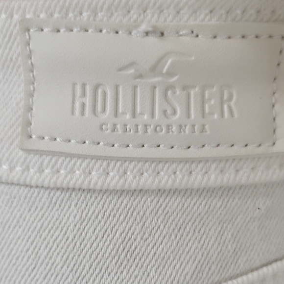 NWT Ultra High Rise Hollister Cream and White Ankle Jeans - Picture 9 of 10